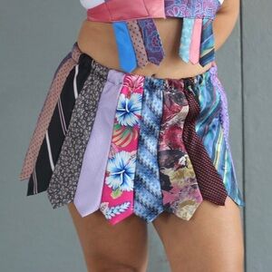 Vintage 100% Silk Upcycled Necktie Mini Skirt – Pink and Blue - Size Medium